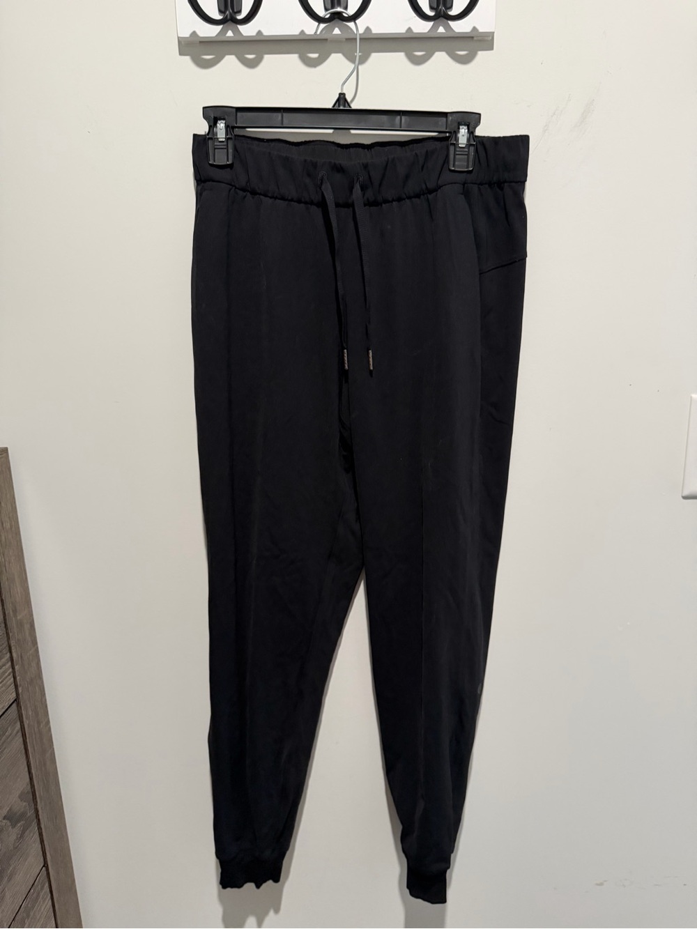 Women’s lululemon Black Jogger Pants - Casual Drawstring Comfort